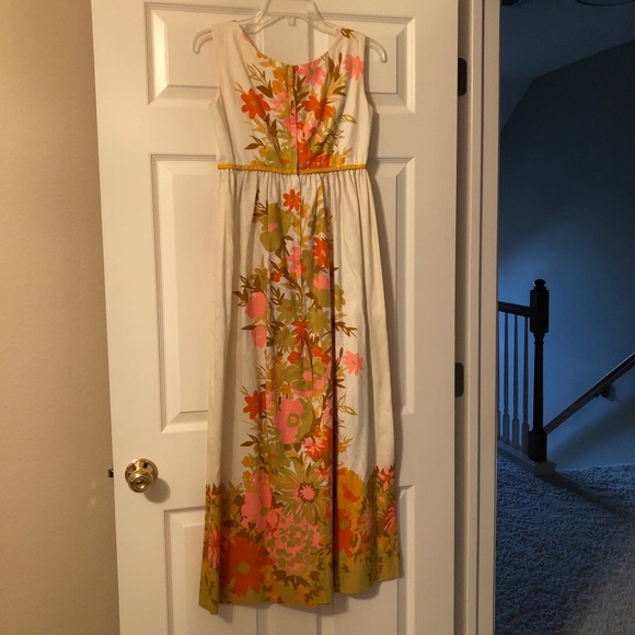 Vintage dress - Picture 2 of 16